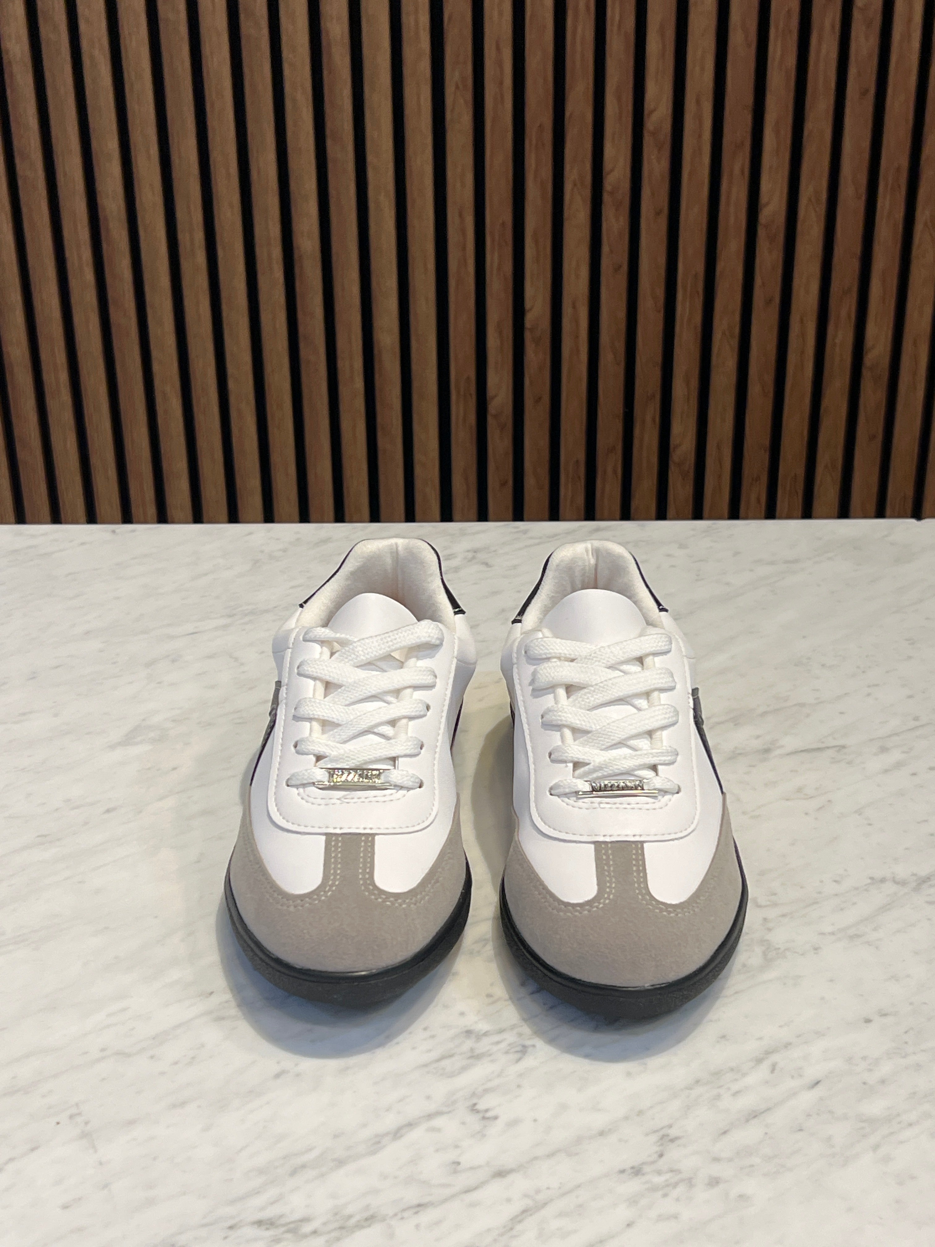 Tênis Pelica Vizzano White