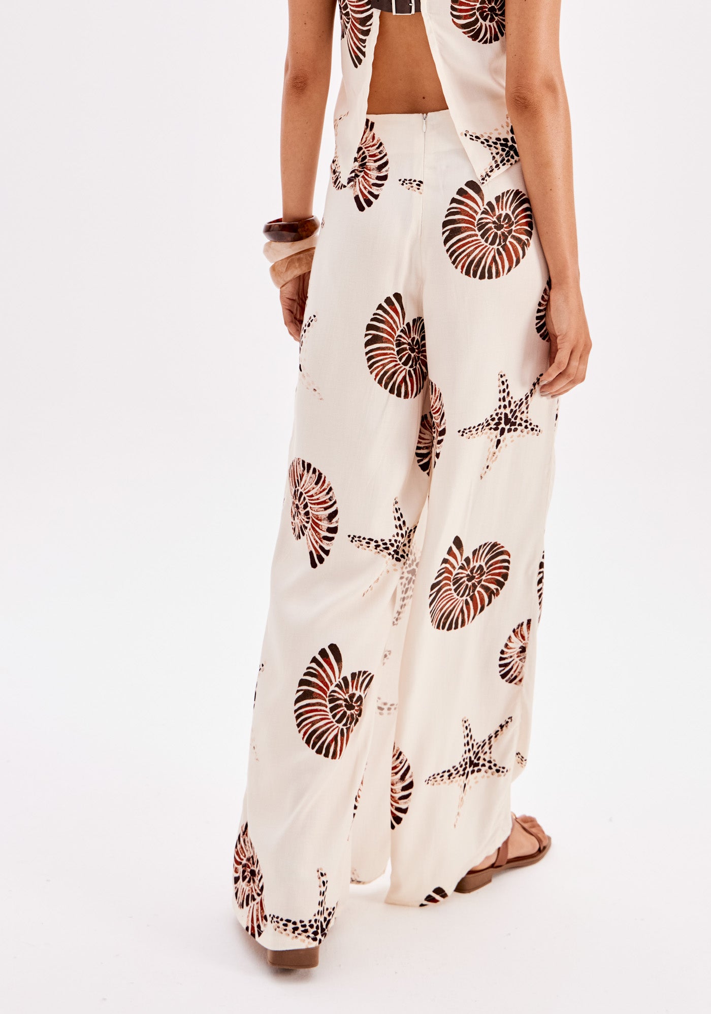Pants With Overlap