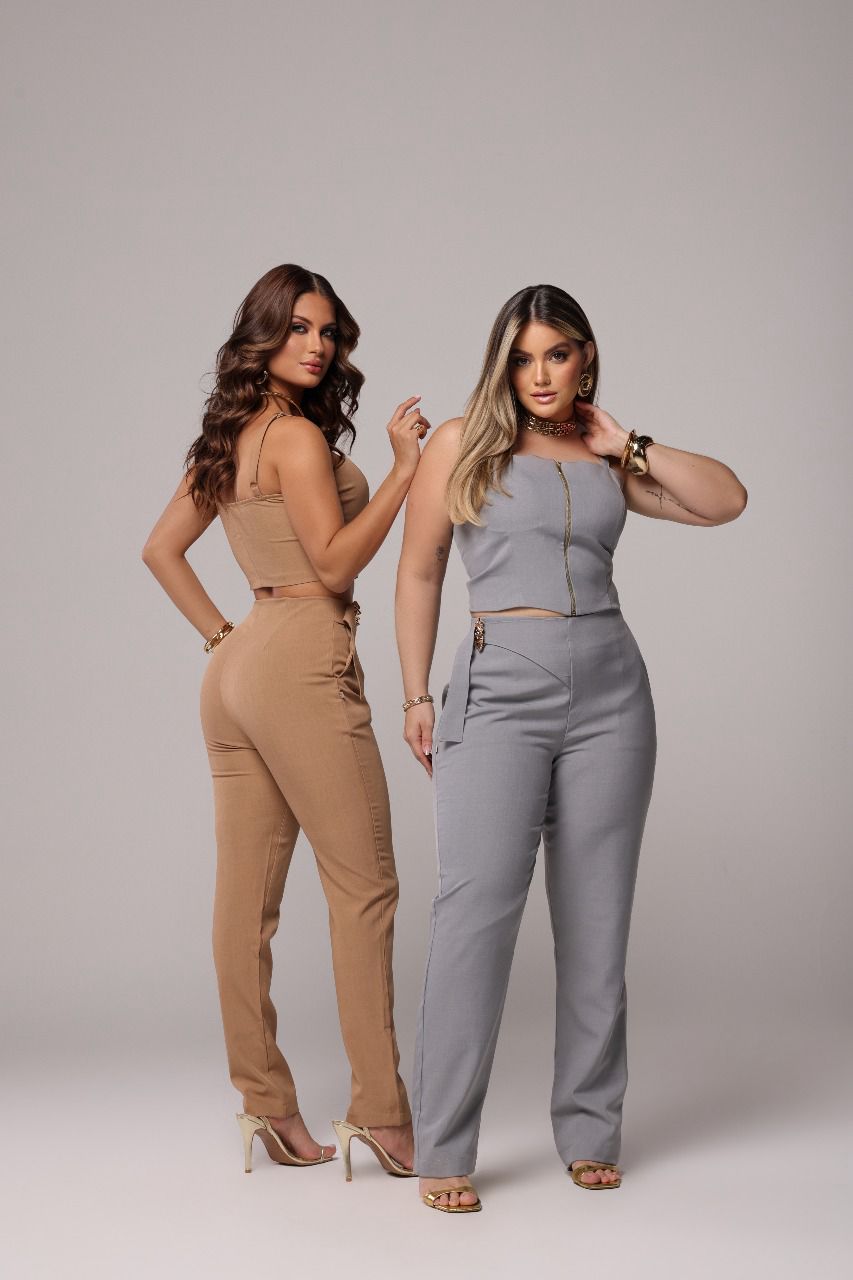 2 Piece Set Pants and Cropped