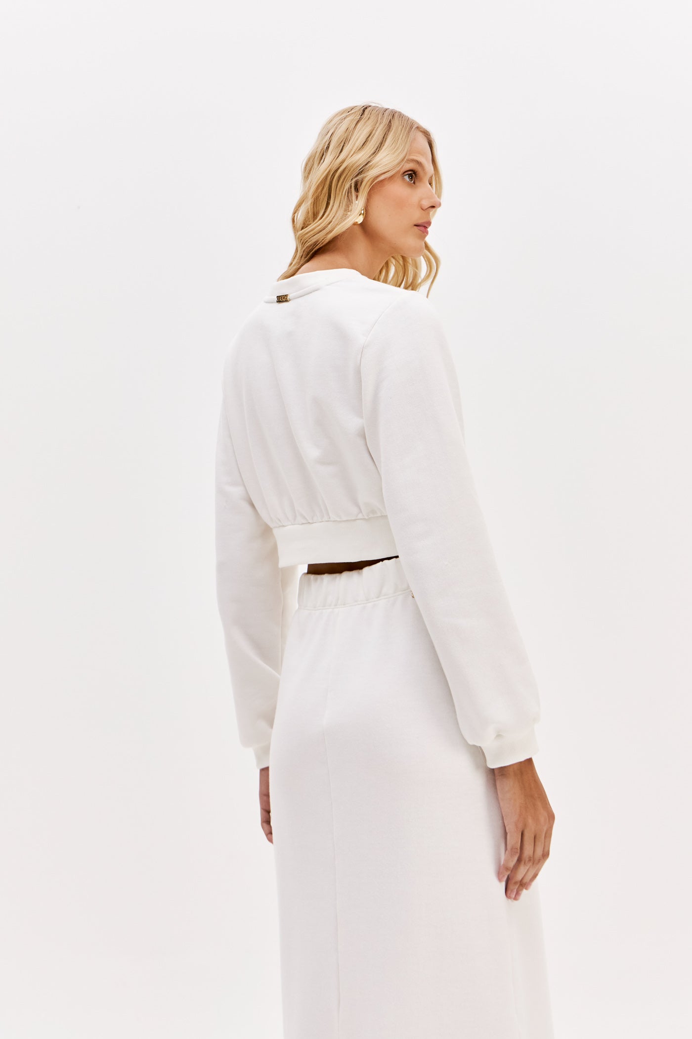 Long Sleeve Cropped Sweatshirt