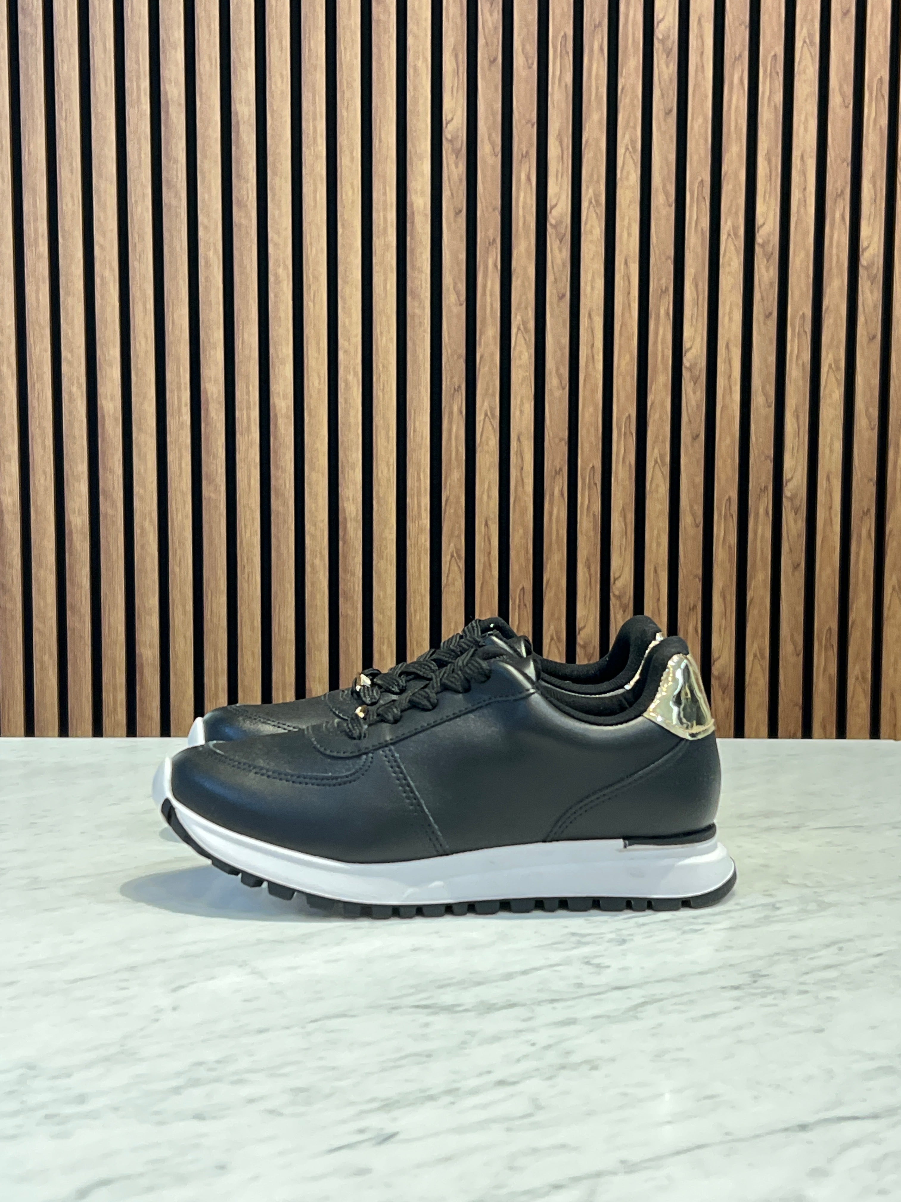 Tênis Vizzano Black