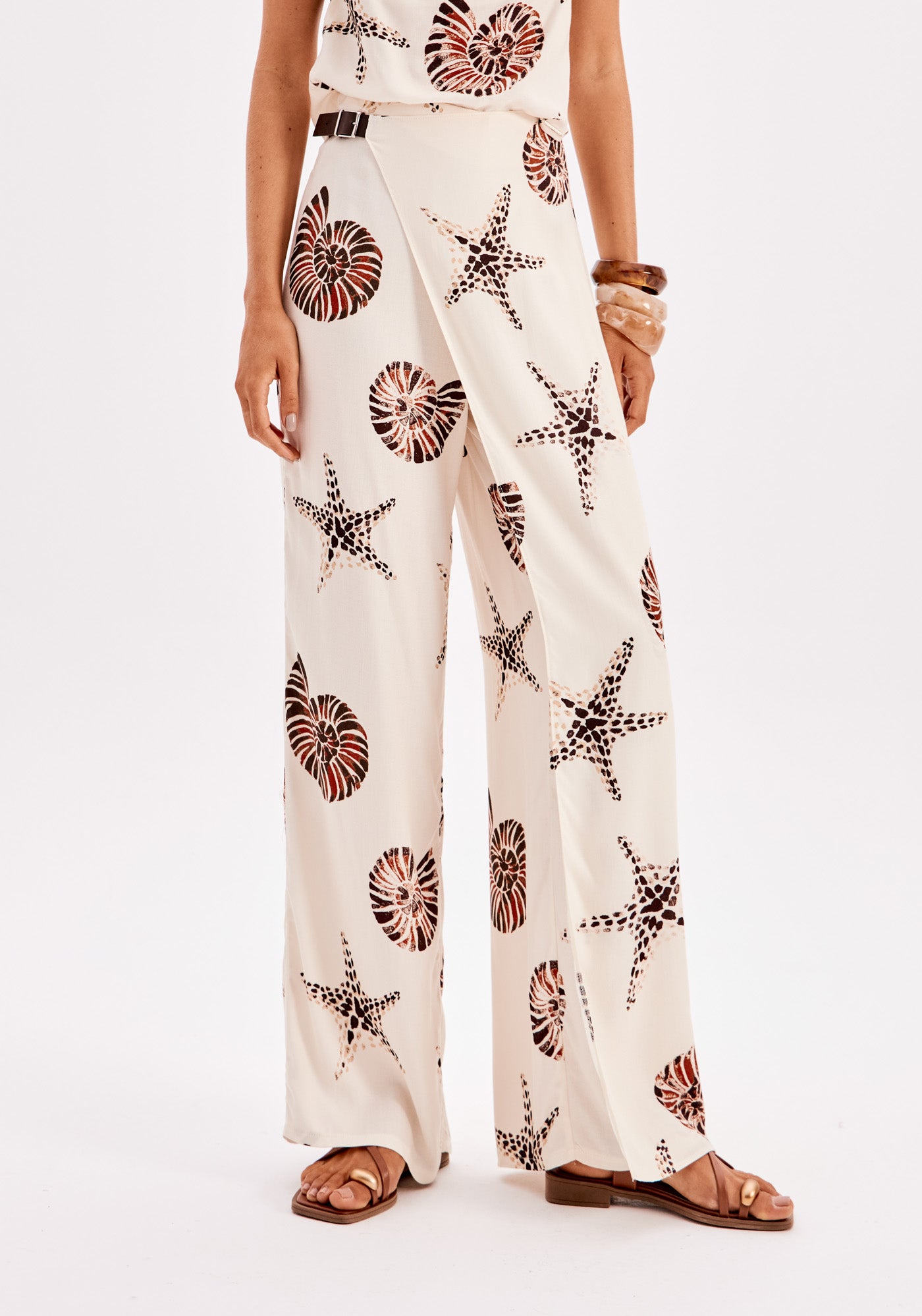 Pants With Overlap