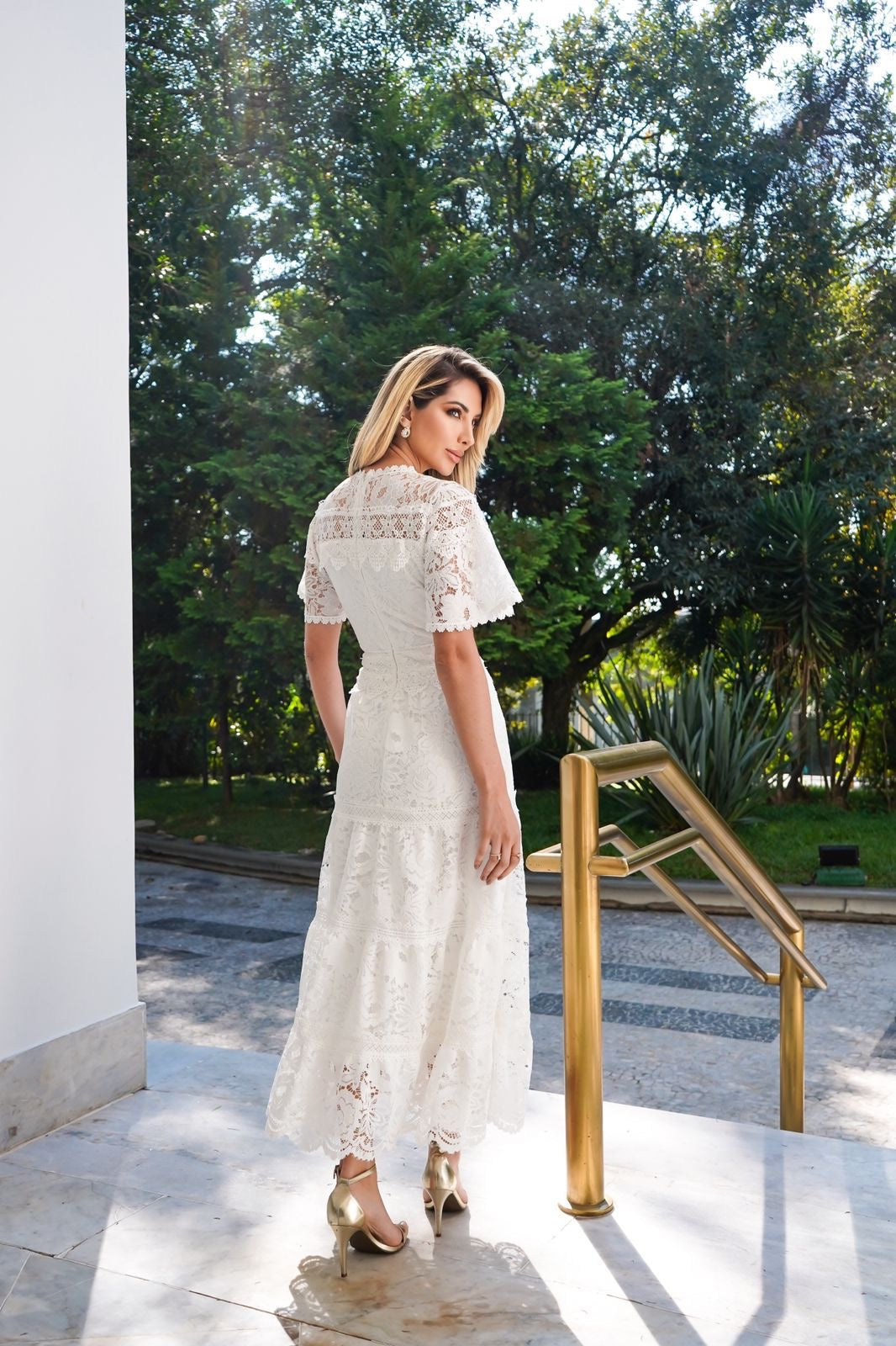 Lunna Midi Dress in Lace