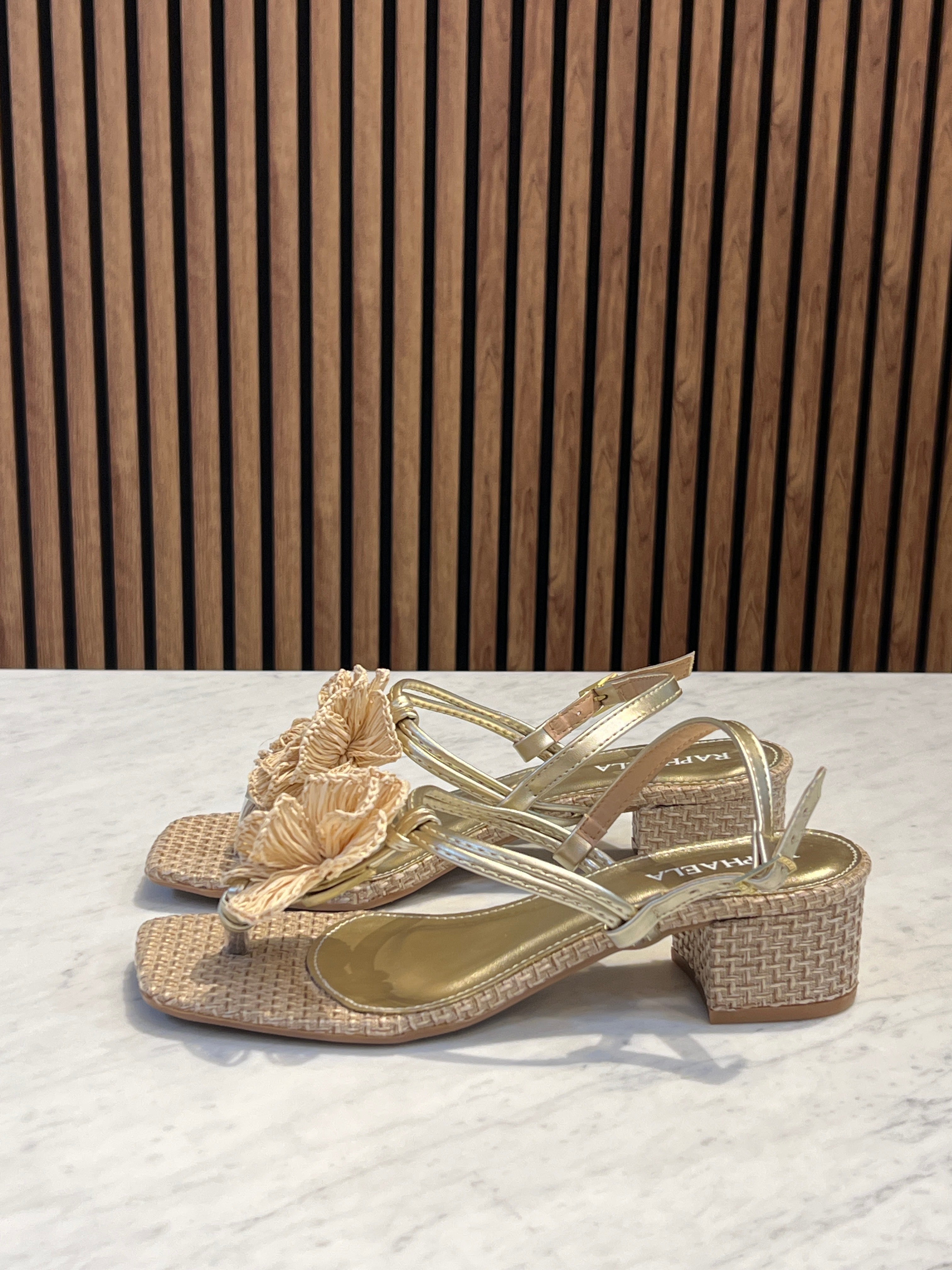 Sandal Flower Raphaela Gold