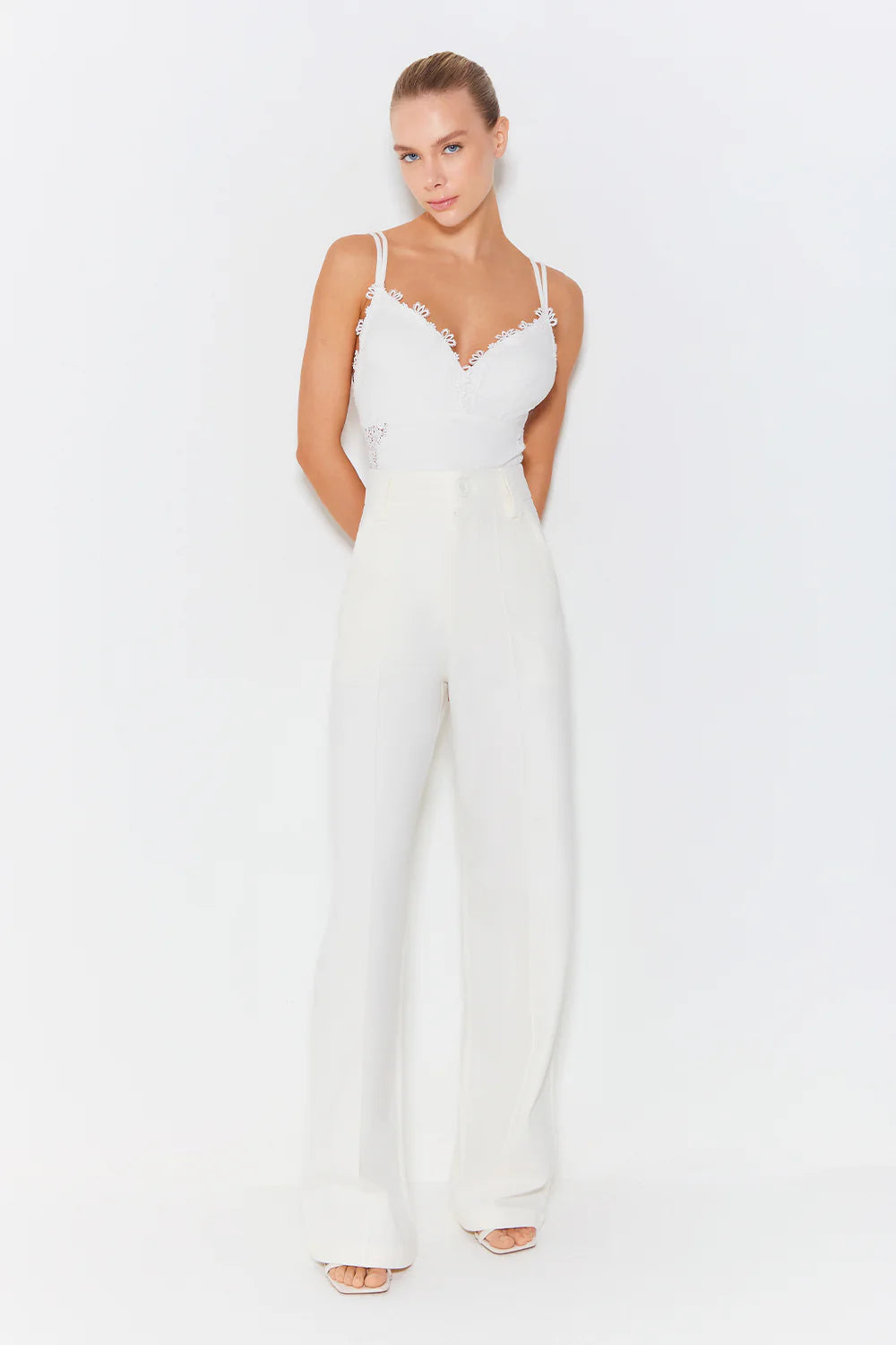 Pantaloon Pants