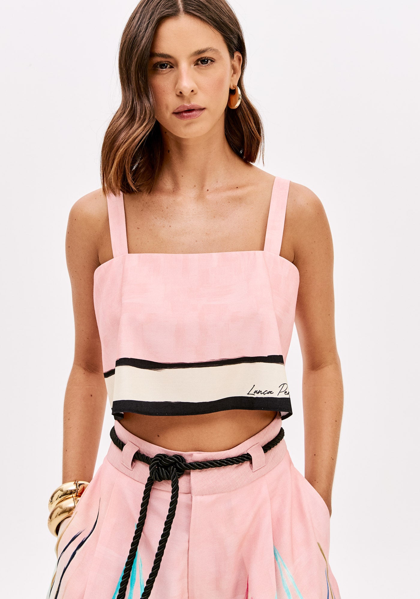 Cropped Top Strap