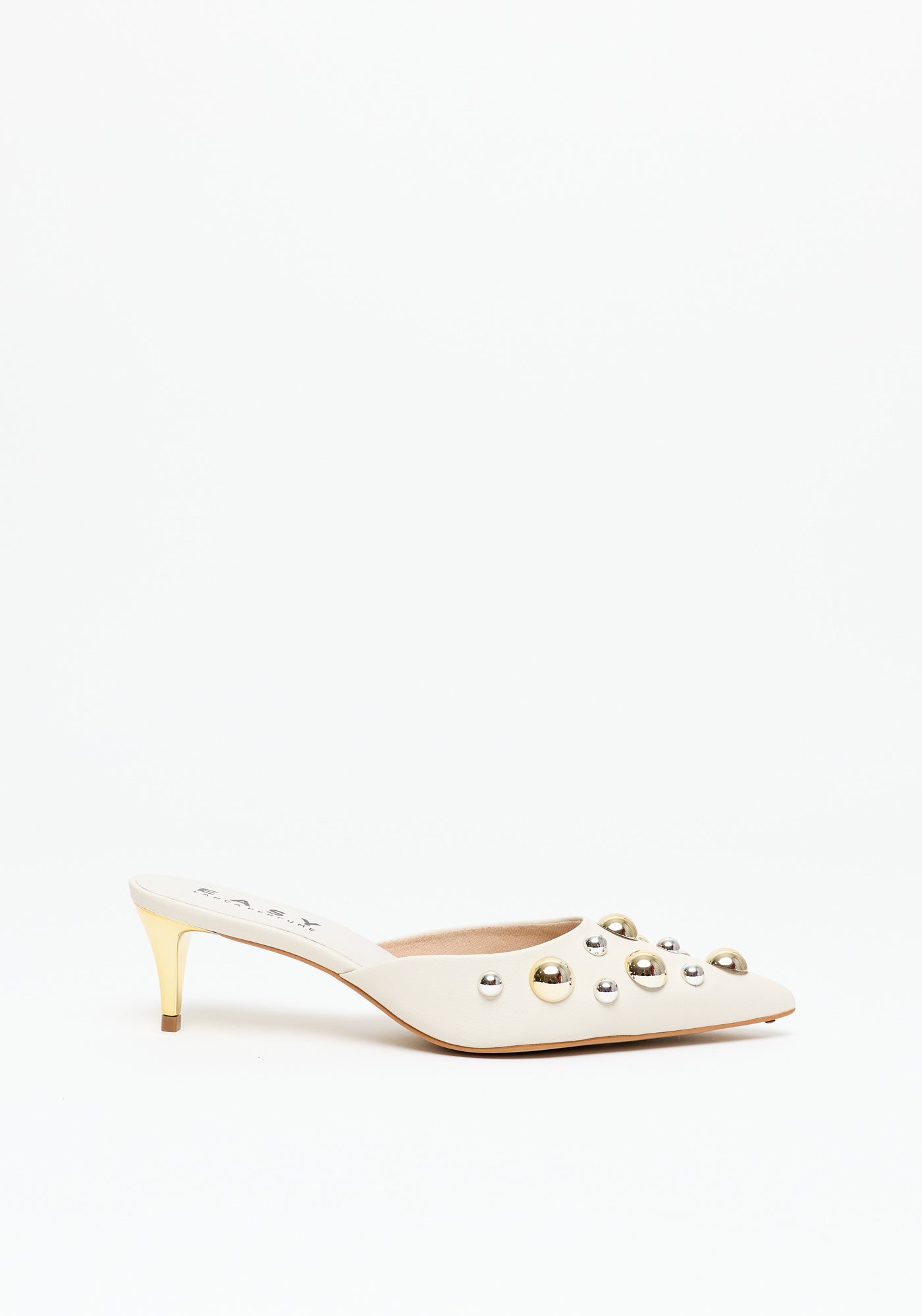 Pumps with Rivet Balls